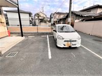 レオパレスはじめ 駐車場