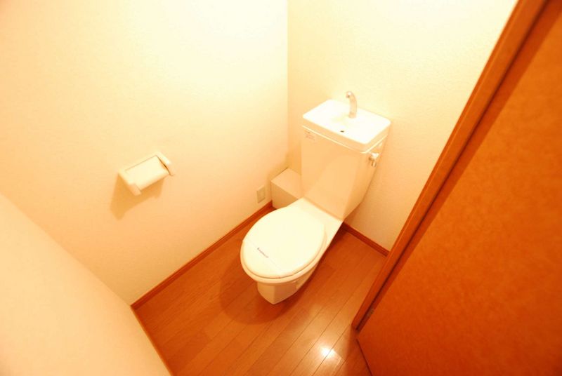 レオパレス翁樹 トイレ