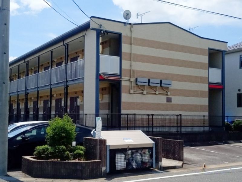 レオパレス栄華 外観