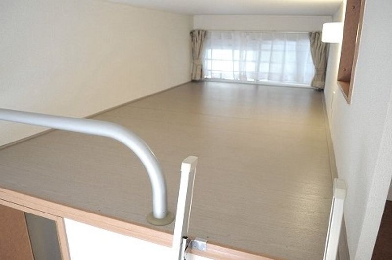 レオパレス光 その他