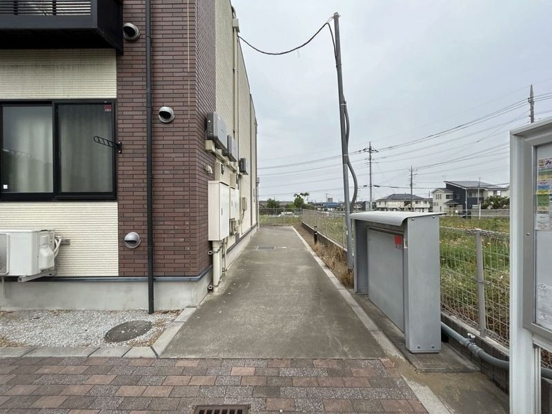 レオネクストＹＡＭＡＺＡＫＩ エントランス