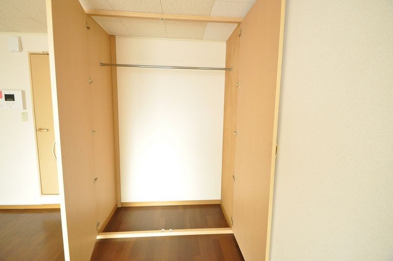 レオパレス潤 収納