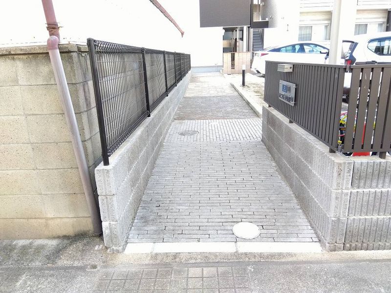 クレイノルピナス参番館 エントランス