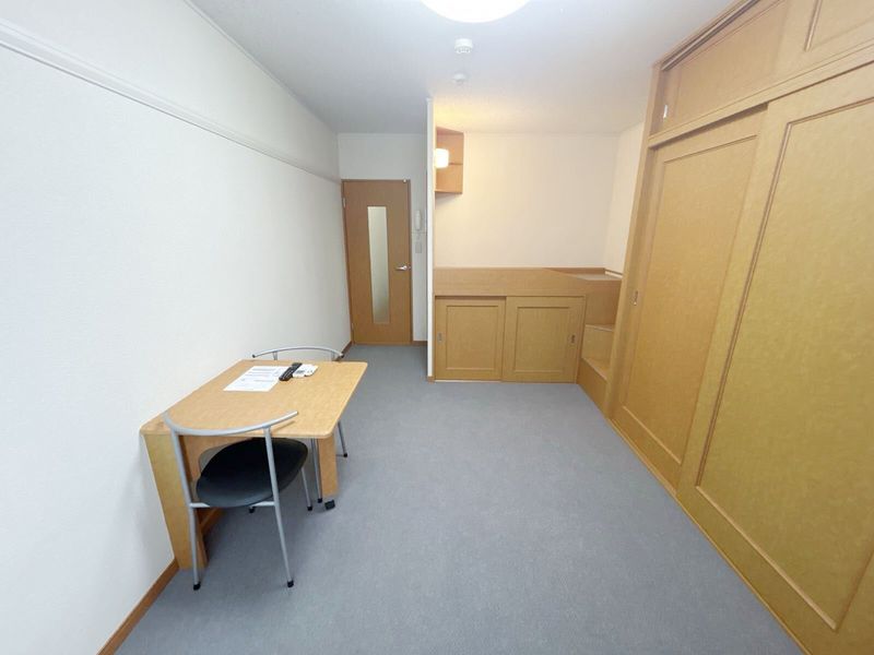 レオパレスアクエリアス 居間