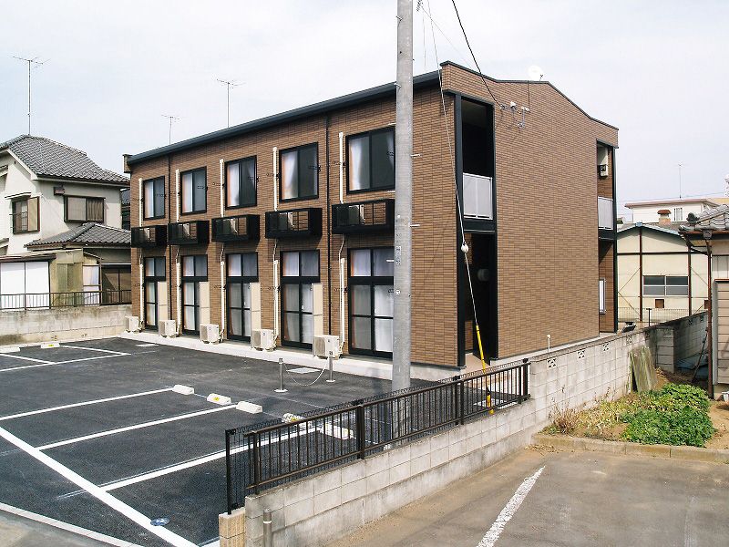 レオパレスロードサイド結城 駐車場