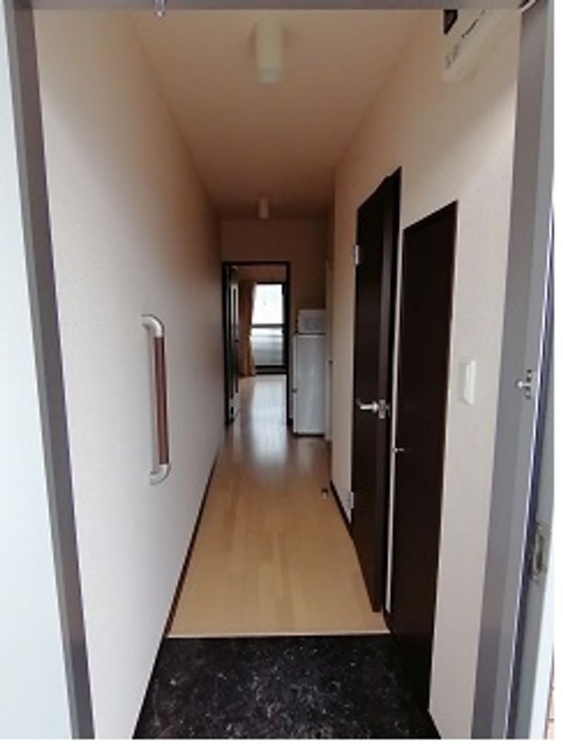 レオネクストＲｅｉ 玄関