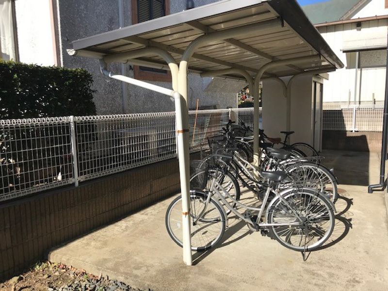 レオパレスチャミル 共用部分