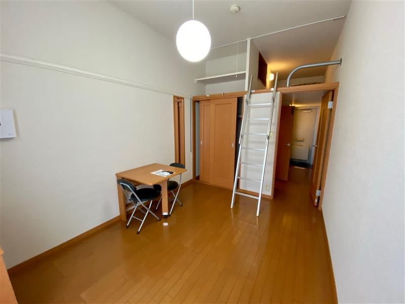 レオパレスＭＥ 居間