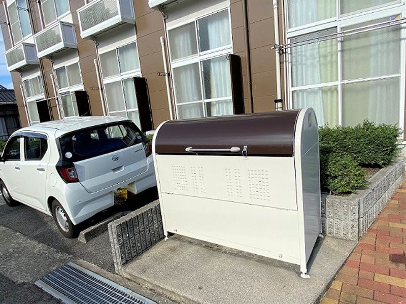 レオパレスアムール田野浦 共用部分