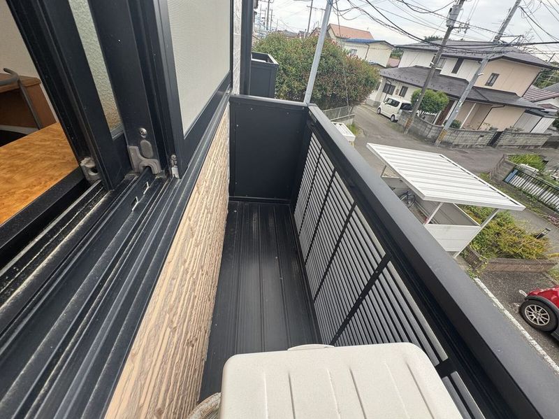 レオパレス東中田 バルコニー