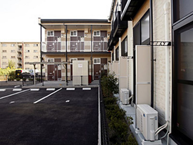 レオパレスタツミⅡ 駐車場