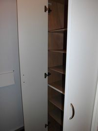 レオパレスレオテクノポリス 玄関