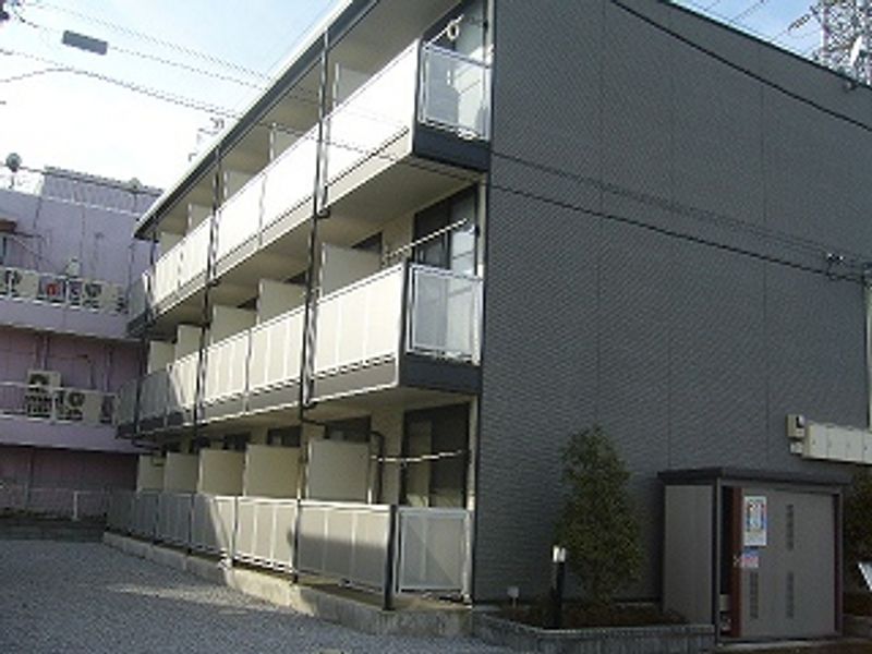 レオパレスメイプル小山 外観