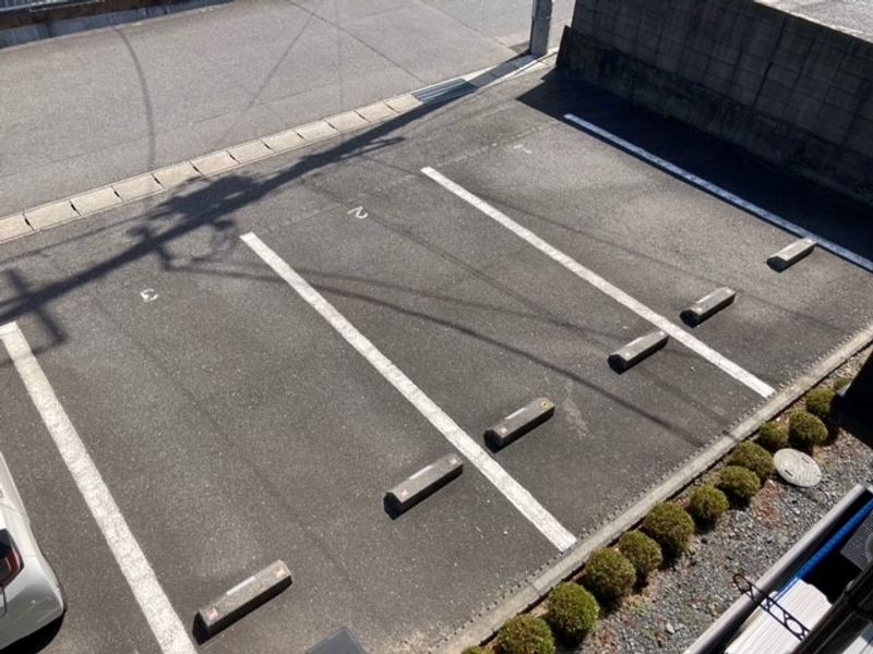 レオパレスＲａｆｆｉｎｅ 駐車場