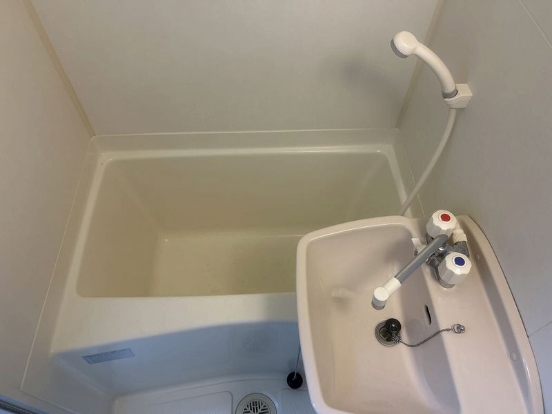 レオパレス綿新 風呂