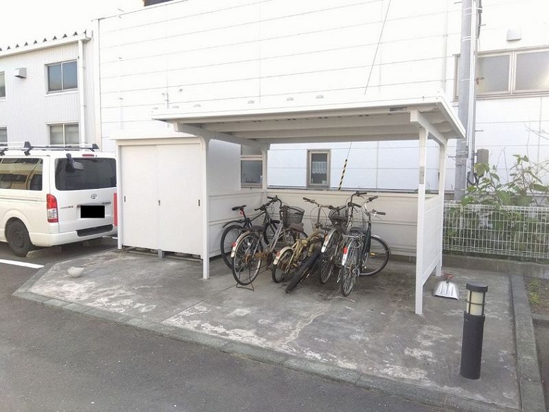 レオパレスエターナル 共用部分