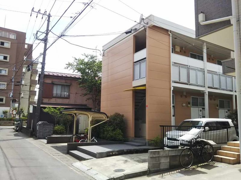 レオパレス都司　ハウス 外観