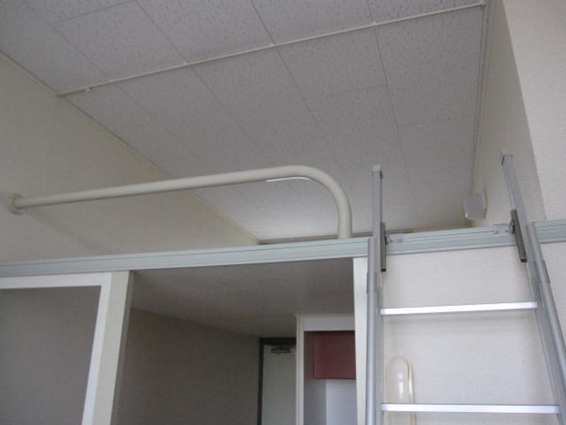 レオパレス中屋敷 寝室