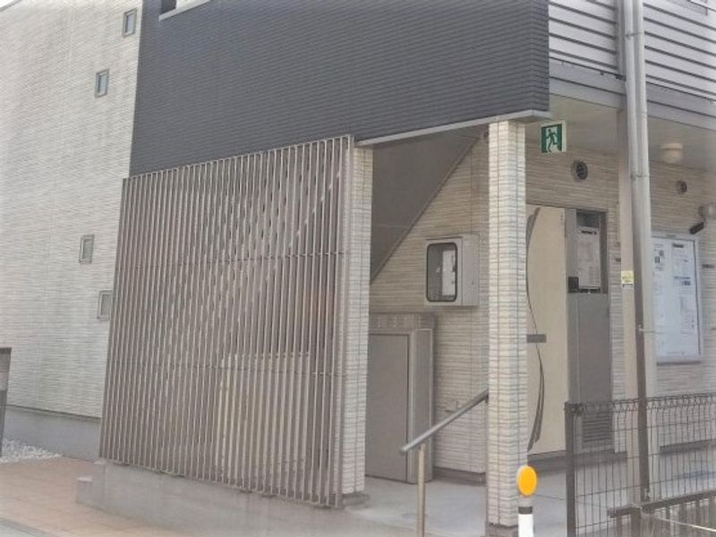 クレイノ福江 エントランス