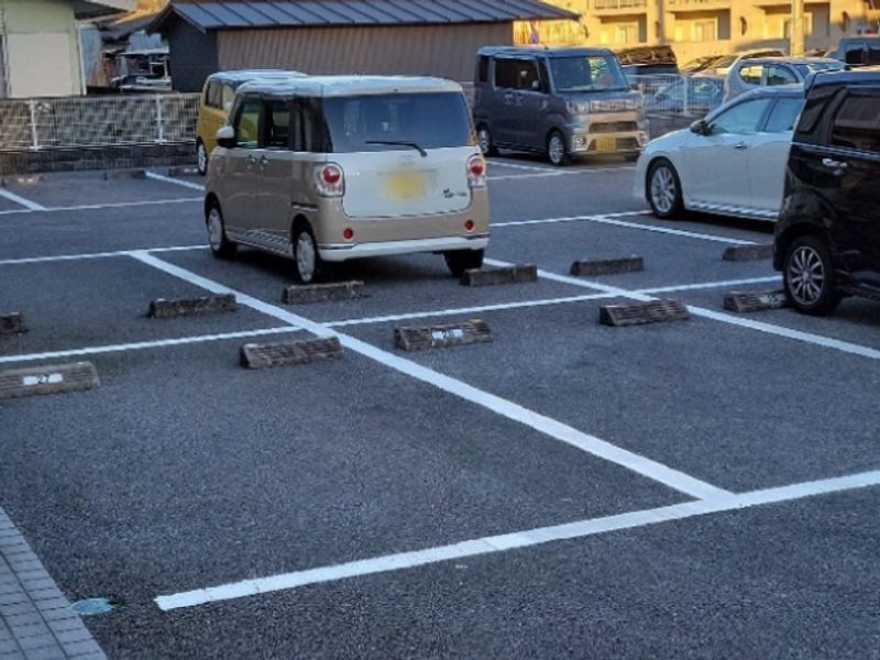 レオパレスエトワール彩Ⅱ 駐車場
