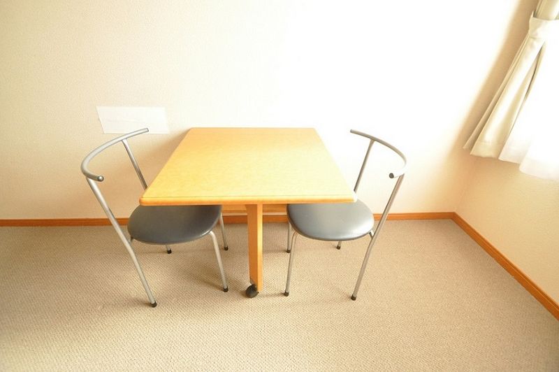 レオパレスミッドアイランド その他