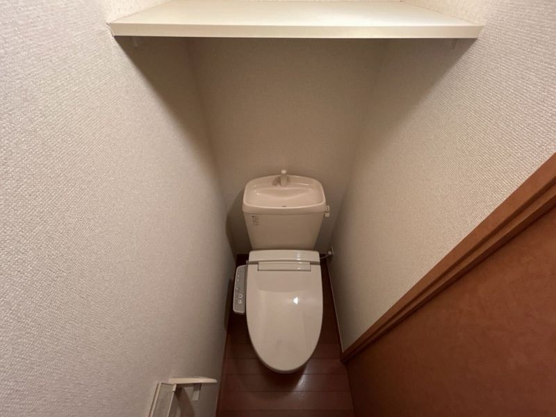 レオパレスハウゼブリューヘン トイレ