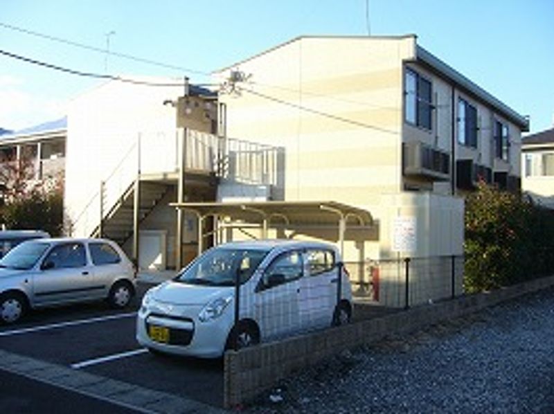 レオパレスアルバ 外観