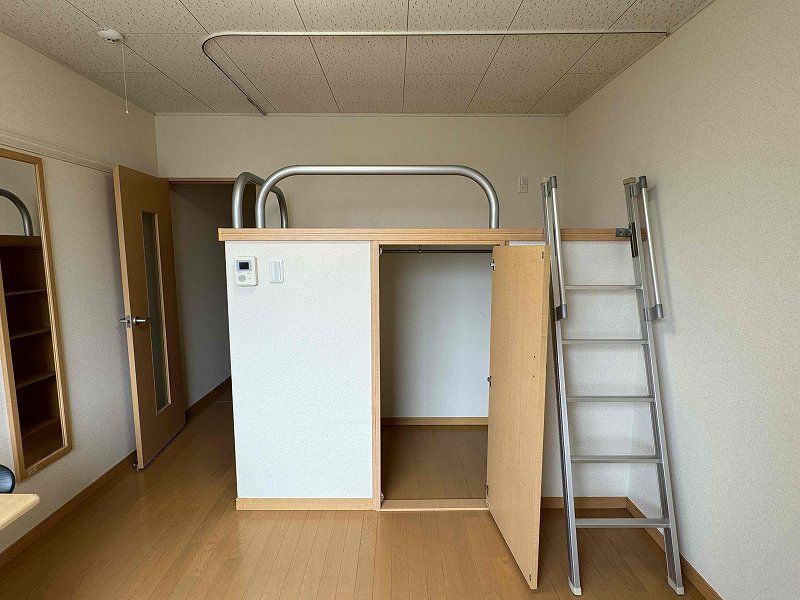 レオネクストアークセルシオ 収納