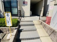 レオパレスメゾン　モンポルト エントランス
