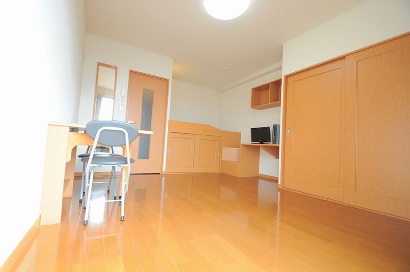 レオパレス府中東 寝室