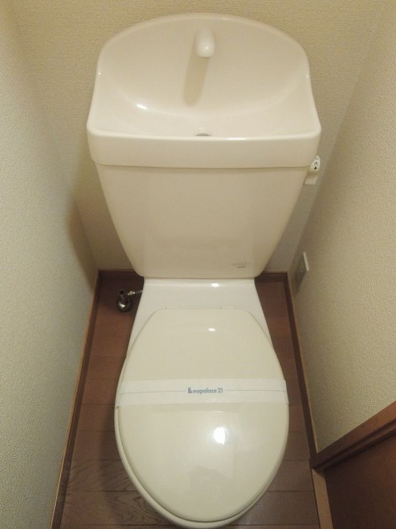 レオパレスクレベール　Ｍ トイレ