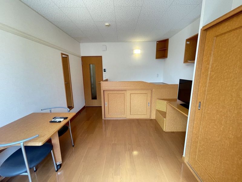 レオパレスふくみつ 居間
