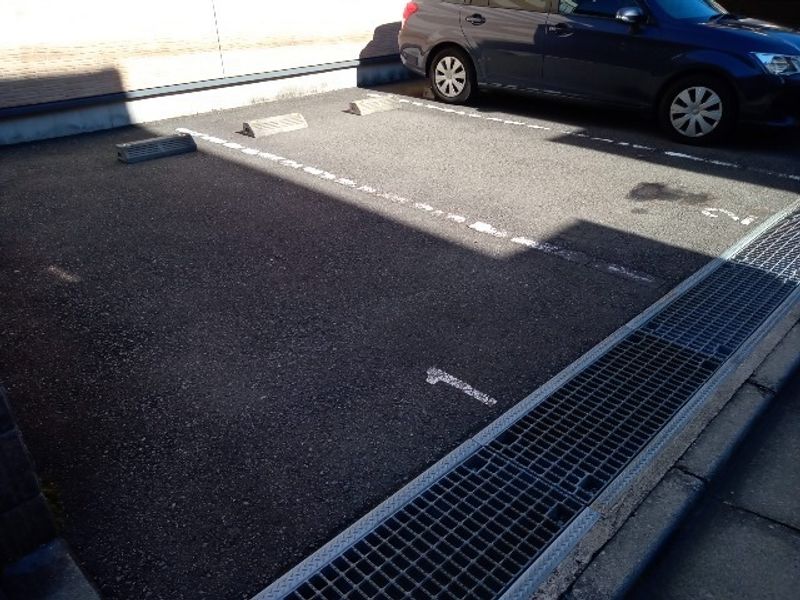 レオパレスボヌール 駐車場