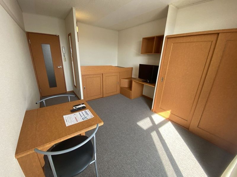 レオパレス古志大橋北サイド 居間