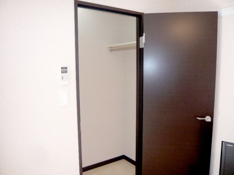 レオネクストクアドリフォリオ 収納