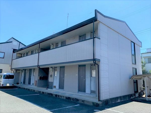 leopalace Elan・Doll exterior