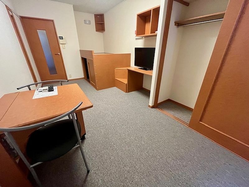 レオパレスなのはな 居間
