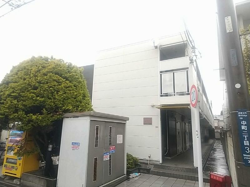 レオパレス中町 外観