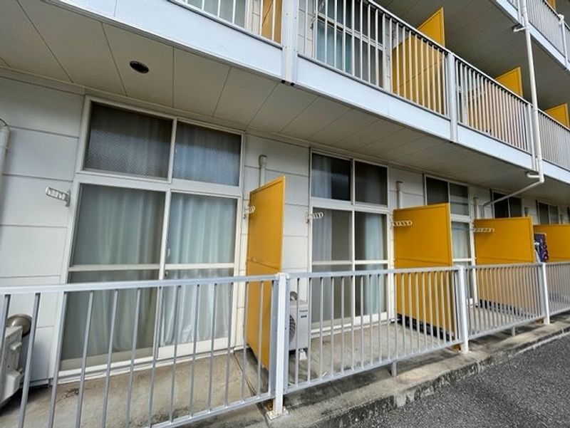 レオパレスコーポ御代川Ⅱ バルコニー