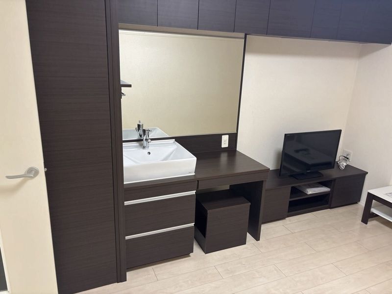 LEONEXT Smile Square Sink