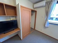 レオパレスキュルティ上林 収納