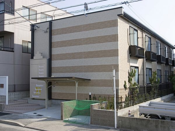レオパレスヴィゴーレ 外観
