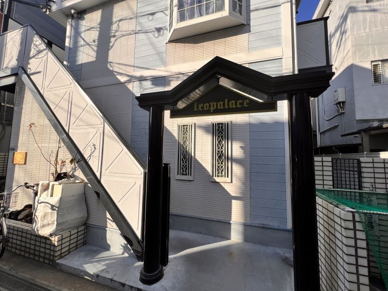 レオパレス住道第２ エントランス