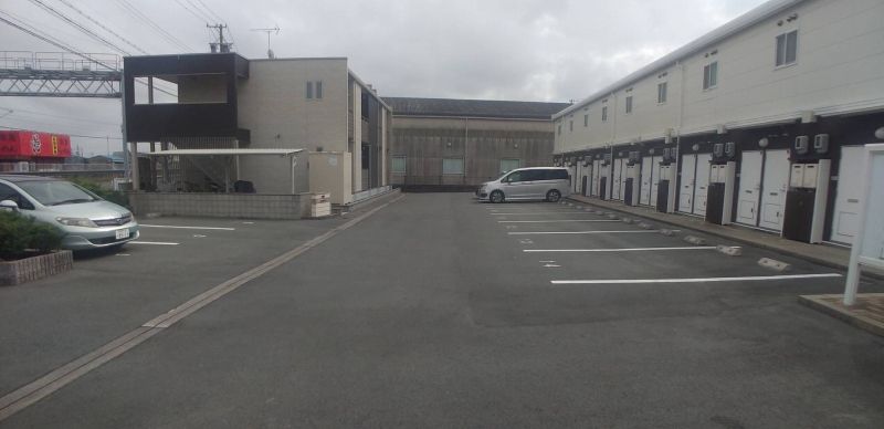 クレイノ大岩Ⅱ 駐車場