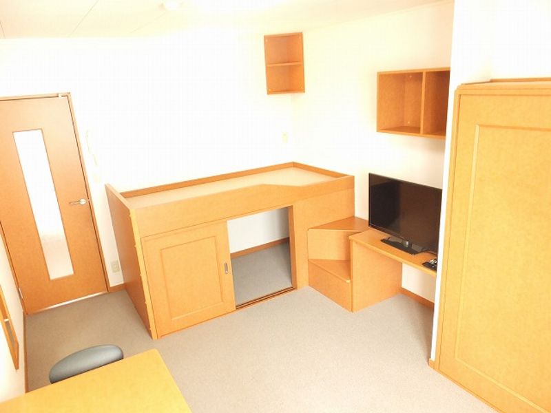 レオパレス宴 居間