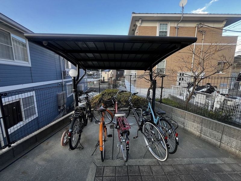 レオパレスコスモス 共用部分
