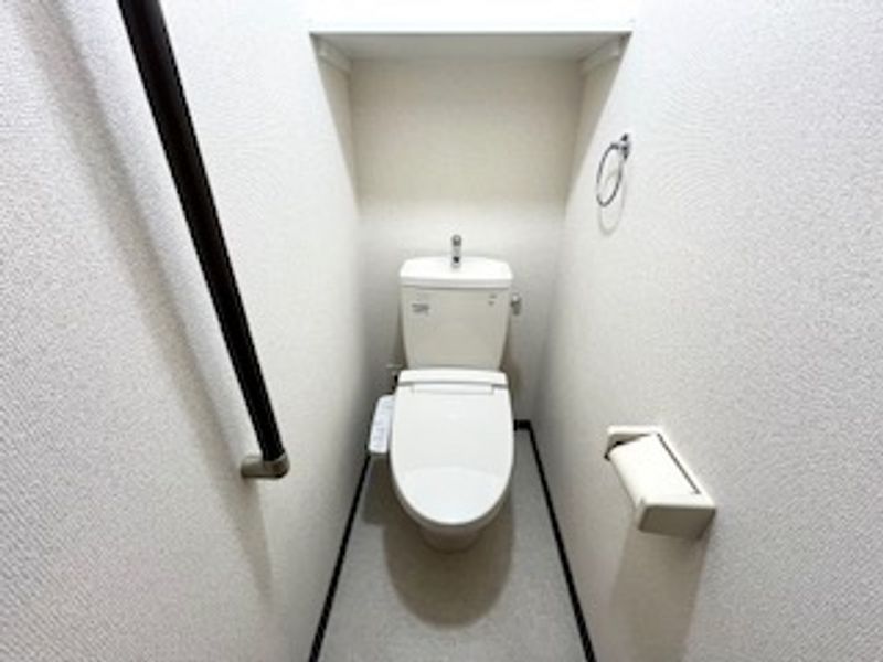 LEONEXT Millennium T Toilet