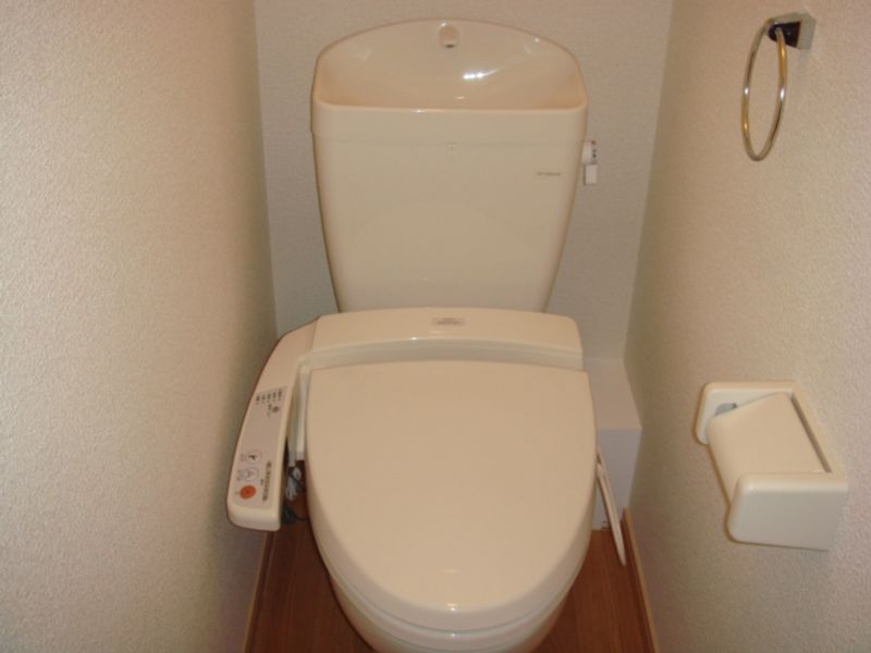 レオパレス祢宜町 トイレ