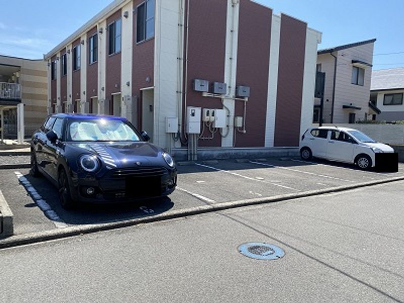 レオネクストクレール住吉Ⅱ 駐車場