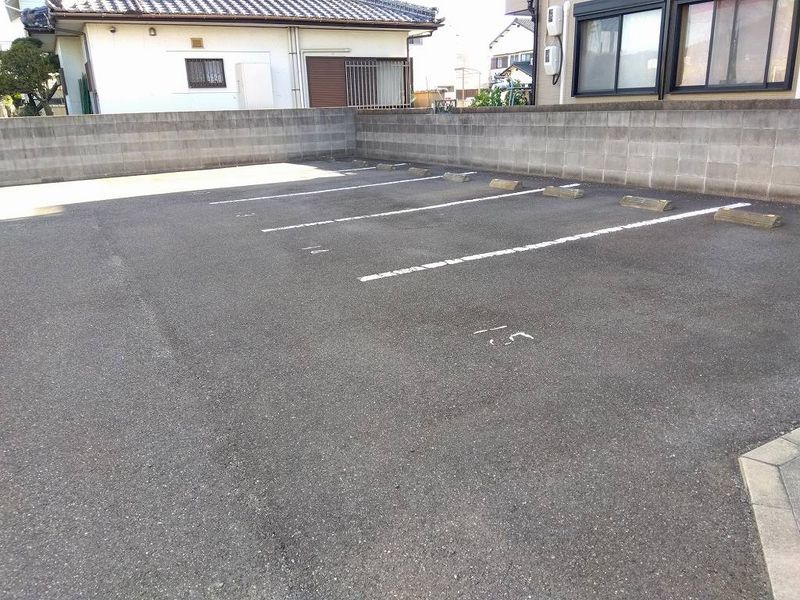 レオネクストエトワール　富士見 駐車場